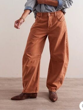 FREE PEOPLE WE THE FREE GOOD LUCK MID-RISE BARREL JEANS